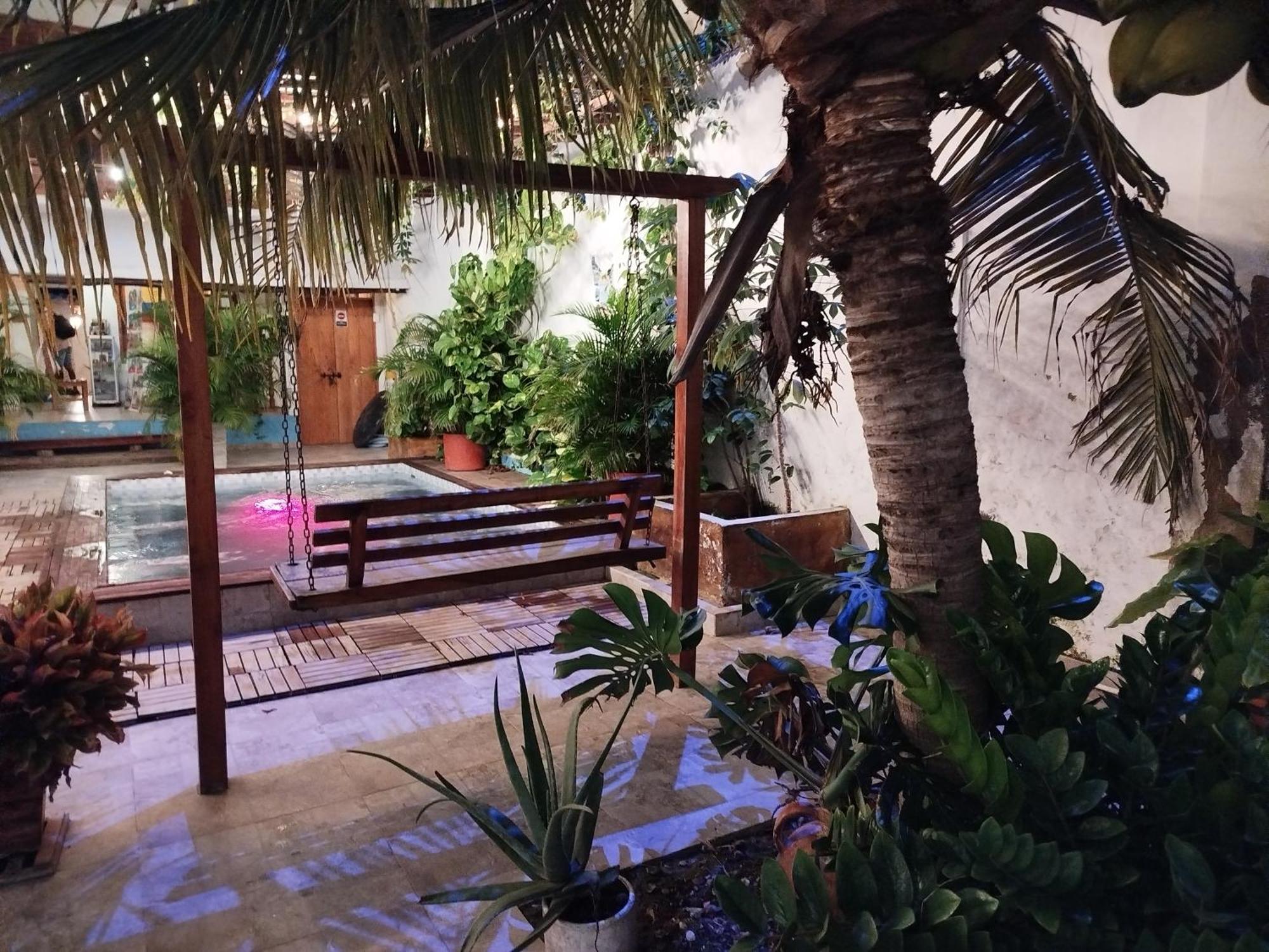 Acomodação com café da manhã  Habitacion Familiar Hasta Para 8 Personas Frente Al Mar Con Aire Acondicionado Y Wifi
